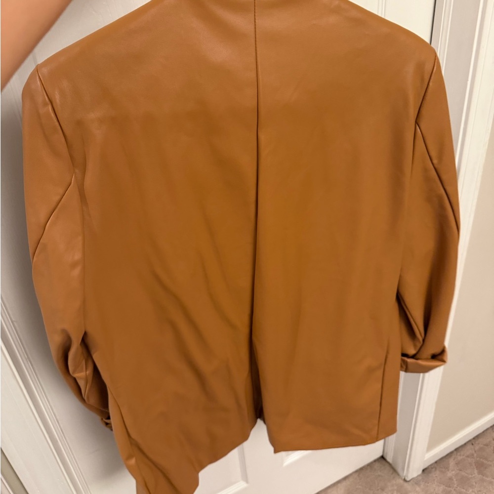 Love Tree Women's Tan Faux Leather Blazer Jacket NWT - Picture 2 of 3